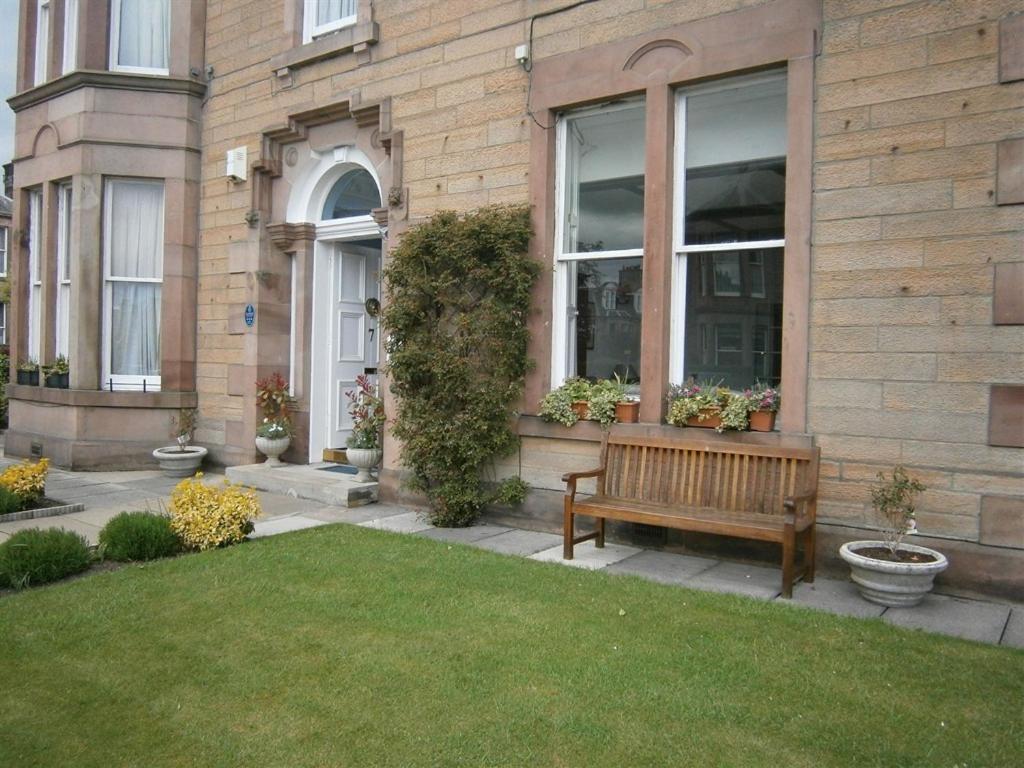 Dorstan House Gasthuis 3*