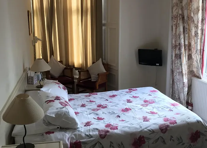 Dorstan Guest House